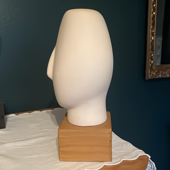 IKEA Bisque Nagon Head Sculpture - Picture 2 of 16